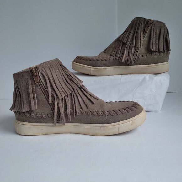 Mossimo Supply Co Taupe Suede Double Fringed Ankle Boots  Sz 6 - Picture 7 of 10